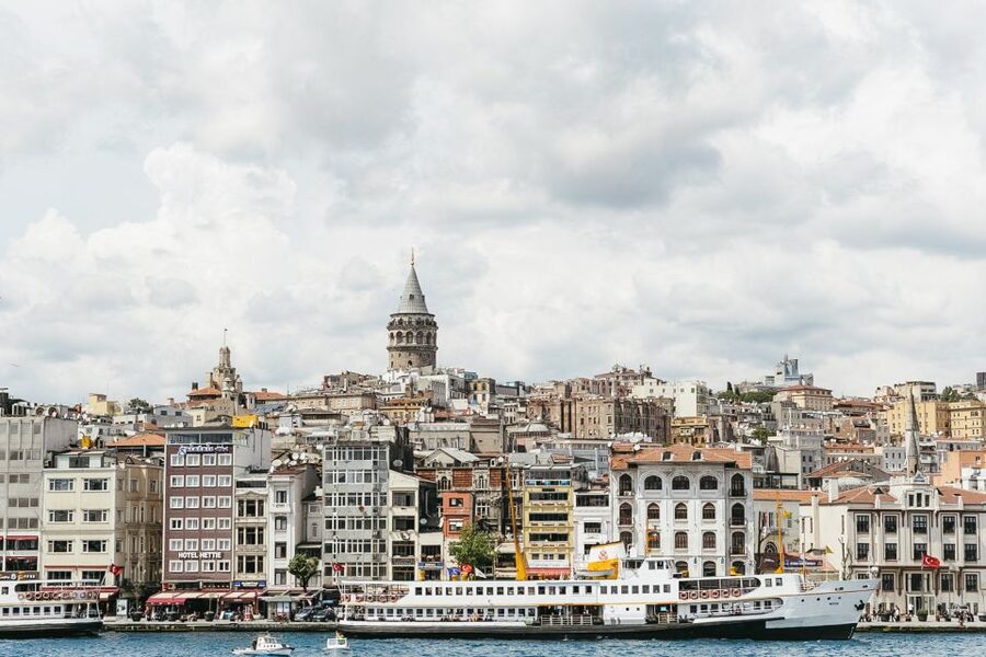 Istanbul: Bosphorus Cruise w/Audio Guide and Sunset Option - What the two hours feel like