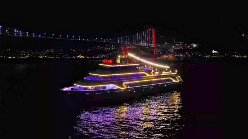 Istanbul: Bosphorus Dinner Cruise & Show with Private Table - A Bosphorus evening built around scenery and spectacle