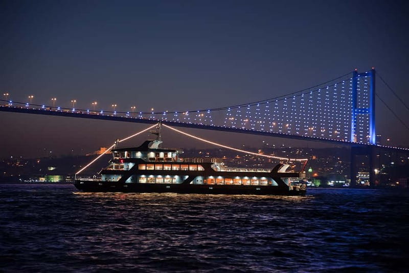 Istanbul: Bosphorus Dinner Cruise & Turkish Night Show - The dinner menu, from meze to grilled main course