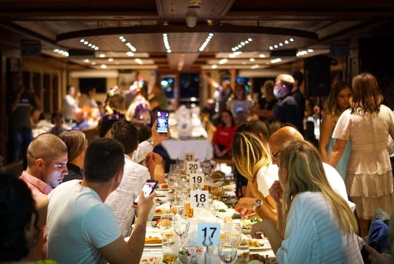 Istanbul: Bosphorus Dinner Cruise & Turkish Night Show - Turkish Night: folk dances, belly dancing, and the DJ