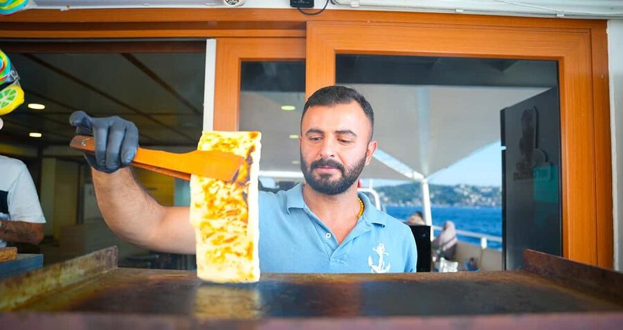 Istanbul: Bosphorus & Golden Horn Cruise Daytime or Sunset - Starting near Topkapi Palace