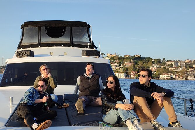 Istanbul Bosphorus Sunset Cruise on Luxury Yacht - Kuruçeşme, Galatasaray Island, Arnavutköy, and Bebek