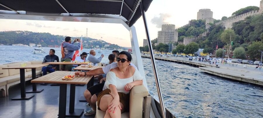 Istanbul: Bosphorus Sunset Cruise on Yacht with Live Guide - Ortaköy Mosque, the bridges, and the European shore