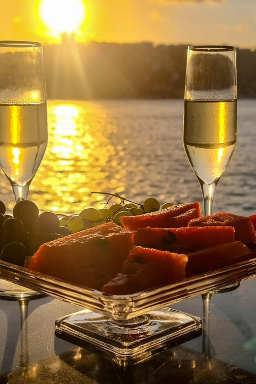Istanbul: Bosphorus Sunset Cruise with Drinks & Snack - Getting to Kabataş without a taxi