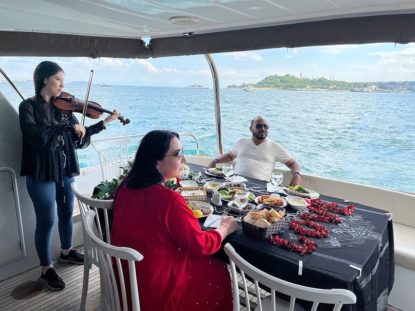 Istanbul: Bosphorus Yacht Cruise at Sunset with Snacks - Snacks, Tea, and the No-Dinner Reality