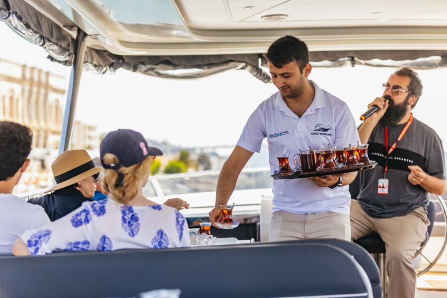 Istanbul: Bosphorus Yacht Cruise with Stopover on Asian Side - Is $47 good value for 2.5 hours?