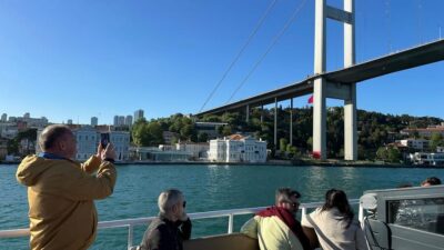 Daytime or Sunset Sightseeing Cruise & Audio Guide