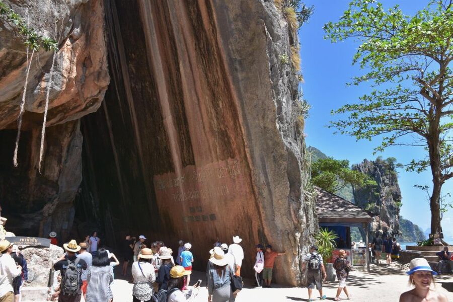 James Bond Island: Sightseeing Tour by Longtail Boat & Kayak - Lunch above the sea at Koh Panyee