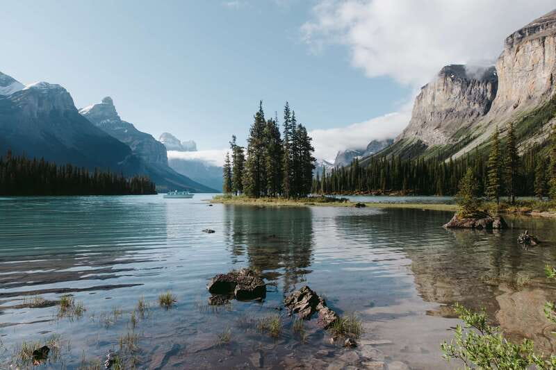 Jasper National Park: Maligne Lake Cruise With Guide - Should You Book the Maligne Lake Cruise?