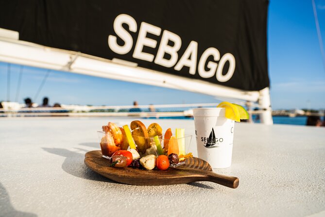 Key West Sunset Sail with Open Bar, Live Music and Hors D'oeuvres - What this Key West sunset sail feels like