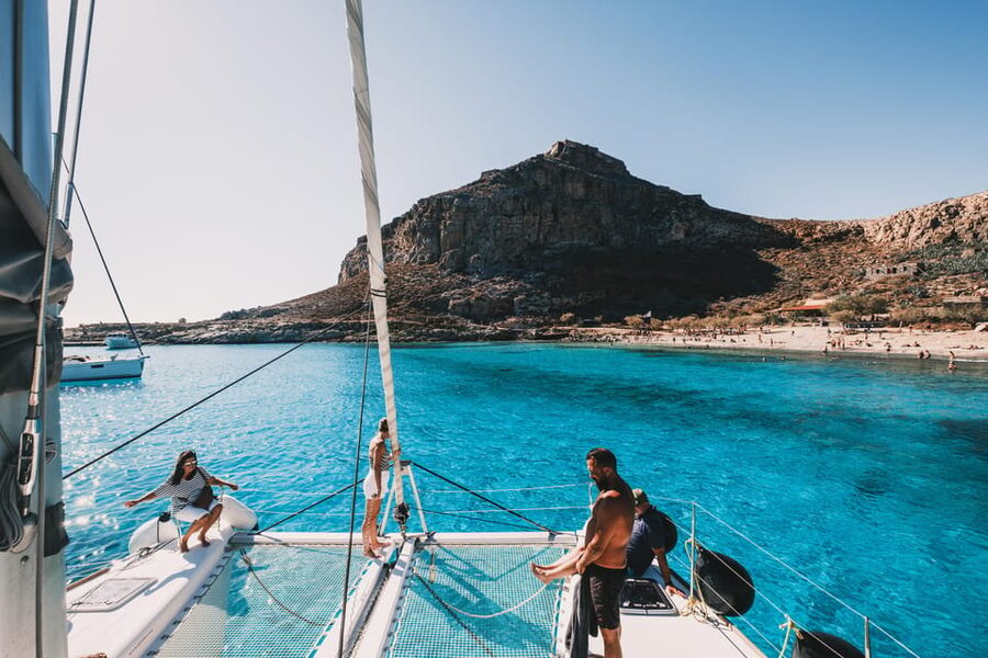 Kissamos: Balos & Gramvousa Luxury Catamaran Sailing Cruise - Sailing west from Kissamos