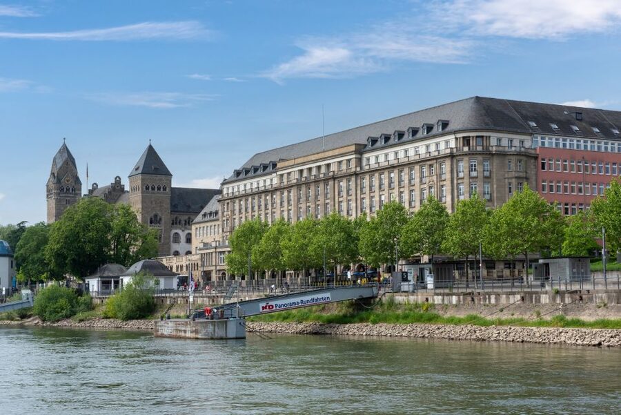 Koblenz: Old Town Sightseeing Cruise along the Rhine - Why Koblenz looks different from the river