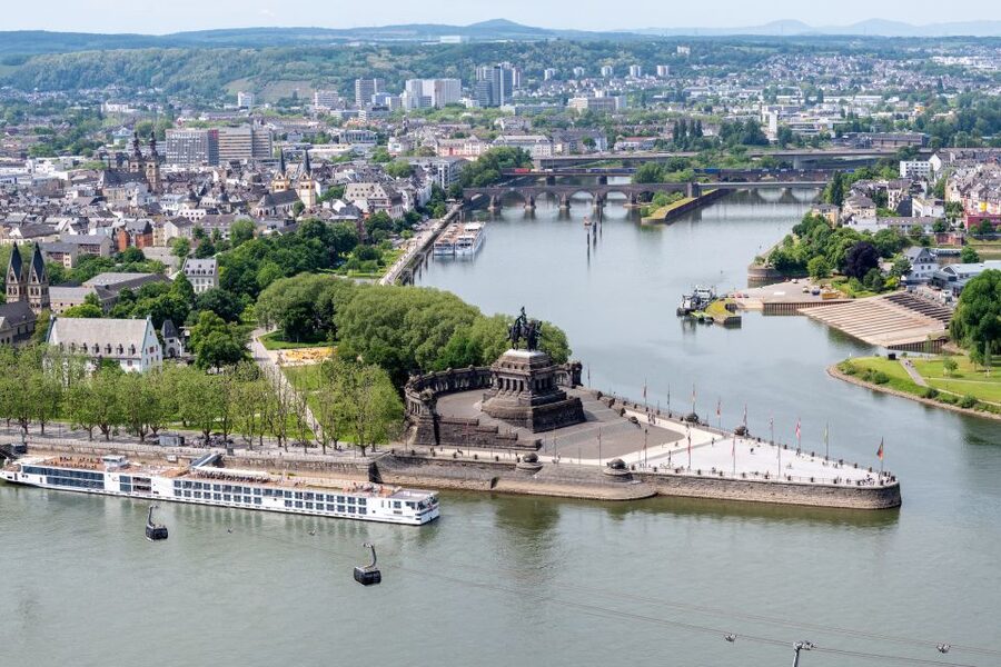 Koblenz: Old Town Sightseeing Cruise along the Rhine - How useful is the onboard commentary?