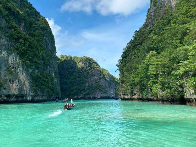 Koh Phi Phi: Maya Bay Private Longtail Boat Tour - Monkey Bay and its curious macaques