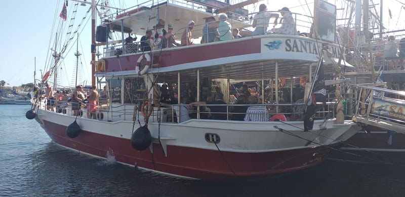 Kos: 3-Island Cruise with Lunch, Swimming and Audio Guide - Platy Island is built around the water