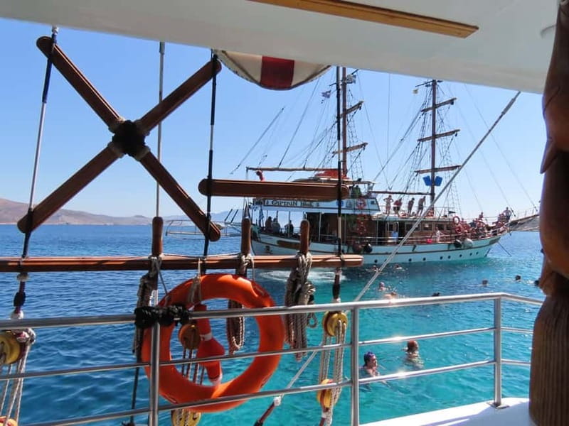 Kos : 3-Island Wooden Ship Cruise w/ Lunch on Captain Hook - Pserimos for beach time and small purchases