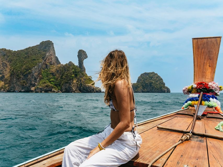 Krabi: 4 Islands Tour by Longtail Boat & Thai Buffet Lunch - Cruising around Chicken Island’s unusual rock