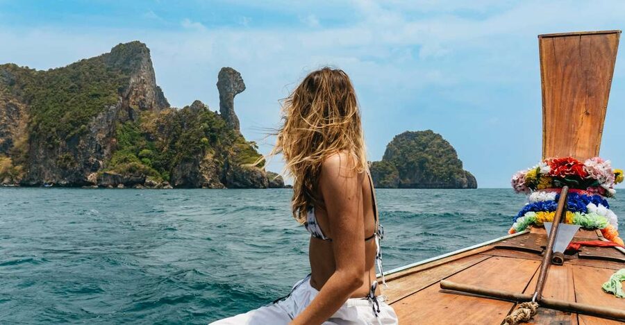 Krabi: 4 Islands Tour by Longtail Boat & Thai Buffet Lunch - What the guides add to the day