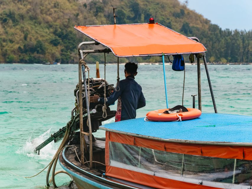 Krabi: 4 Islands Tour by Longtail Boat & Thai Buffet Lunch - Crowds, comfort, and the pace of the day