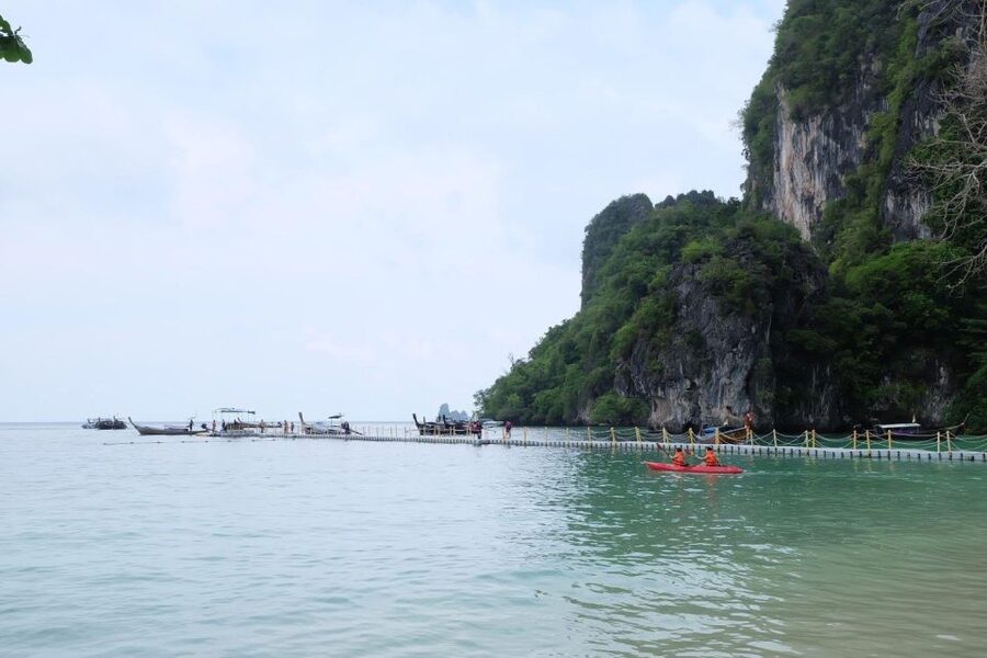 Krabi: Hong Islands Day Tour by Longtail Boat - Lunch on the sand at Hong Island