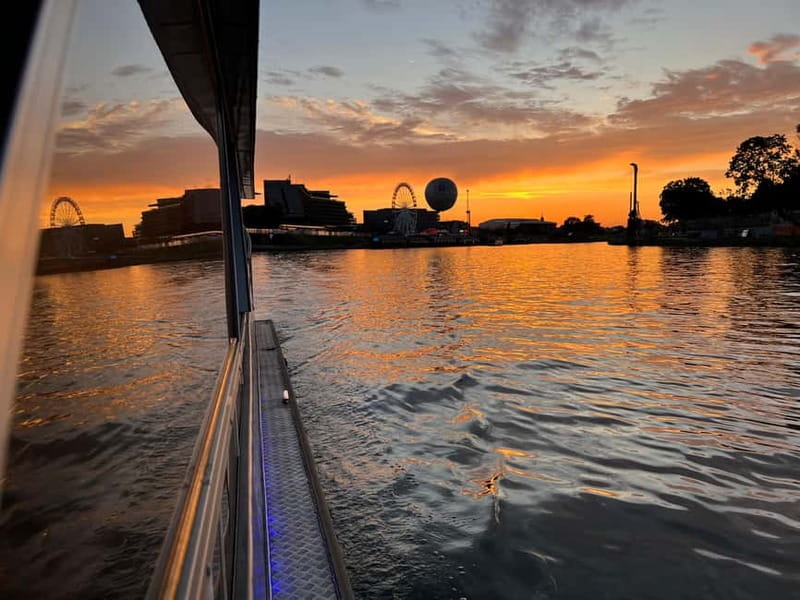 Krakow: Day or Night Vistula River Cruise with Audio Guide - Starting at Wiślany Ogród by the Vistula