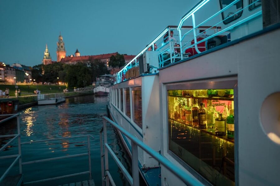 Kraków: Evening or Night River Cruise - Why a night cruise works so well in Kraków