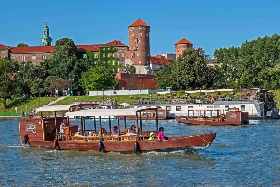 Krakow: Sightseeing Cruise by Vistula River - Timing, boarding, and practical details