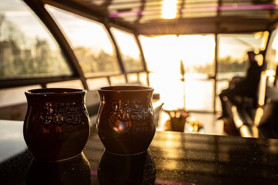 Krakow: Sightseeing Cruise on Vistula River with Audio Guide - The Norbertine convent and Kościuszko Mound