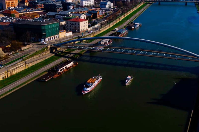 Krakow: Vistula River Sightseeing Cruise with Audio Guide - Bridges that connect Krakow’s neighborhoods