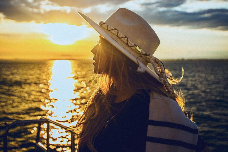 La Grande Motte: Camargue Sunset Catamaran Tour with a Drink - Who should book this catamaran outing?