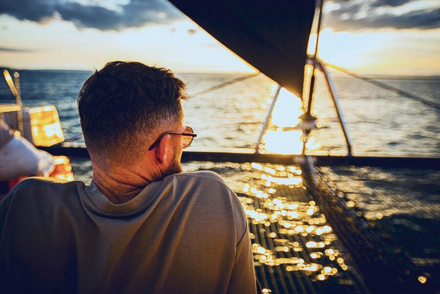 La Grande Motte: Camargue Sunset Catamaran Tour with a Drink - Leaving from the Charles-de-Gaulle quay at 7:30 p.m.