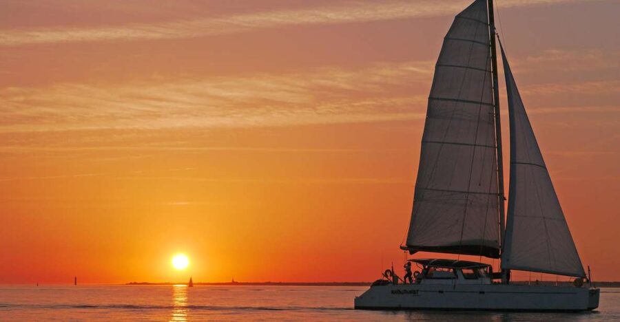 La Rochelle: 2-Hour Sunset Sailing Cruise - Why the catamaran makes a difference