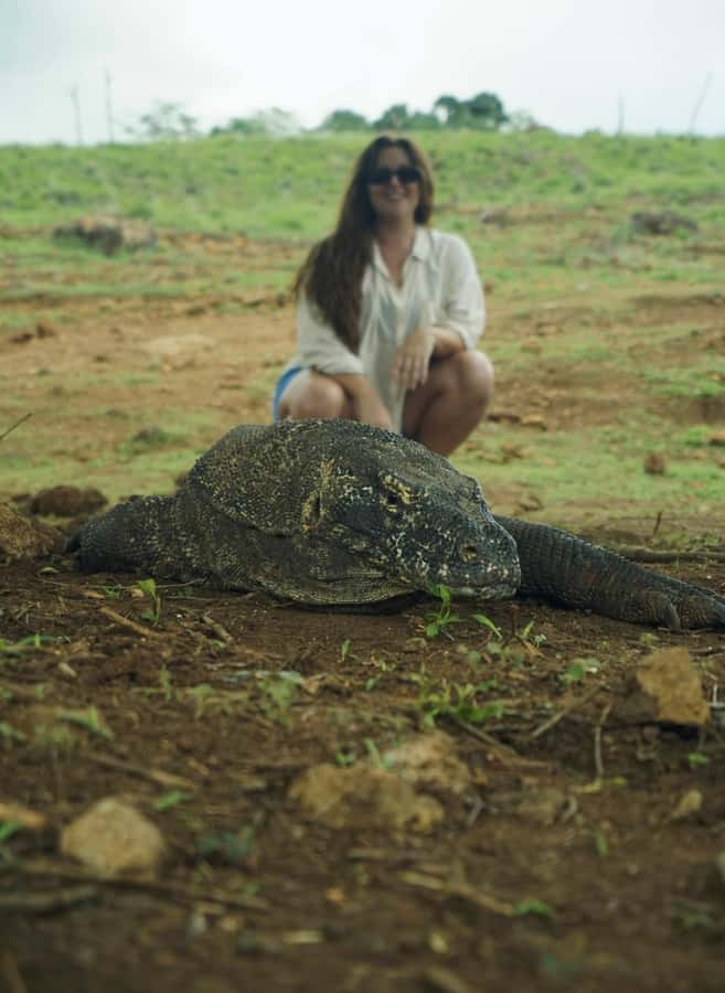 Labuan Bajo: 2D1N Komodo & Pink Beach Shared Boat Tour - Padar Island at sunrise