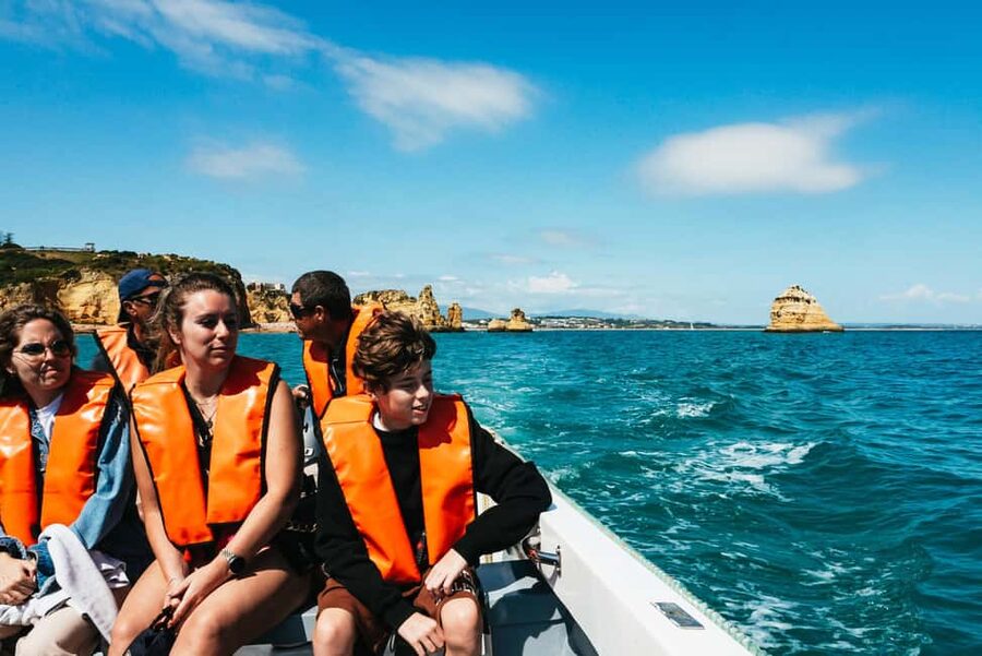 Lagos: Ponta da Piedade Coastline Boat Cruise - Barranco do Martinho and the golden beaches