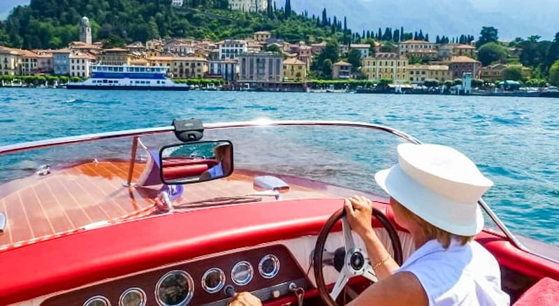 Lake Como: Classic Boat Private Tour - Villa Cassinella and the nearby shoreline