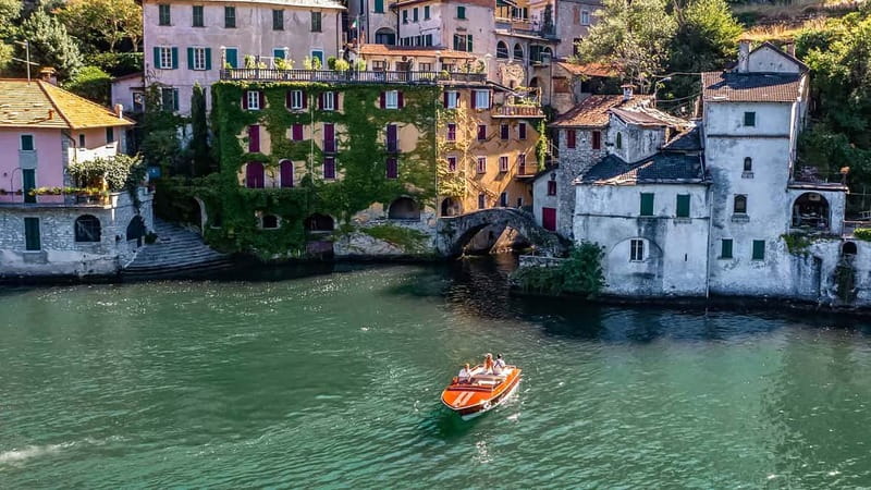 Lake Como: Classic Boat Private Tour - Choosing between 30 minutes, one hour, and two hours