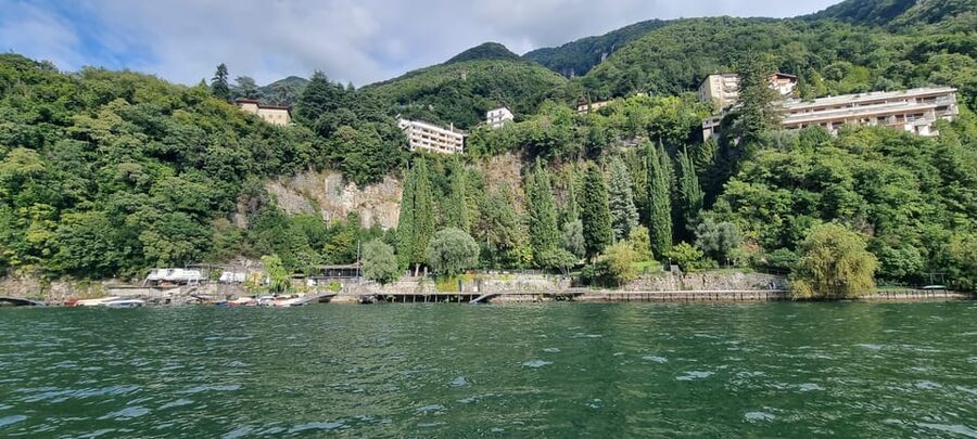 Lake Como: Shared Boat Tour with Prosecco Aperitif - Villa Geno, Villa Cagni Troubetzkoy, and the smaller stories