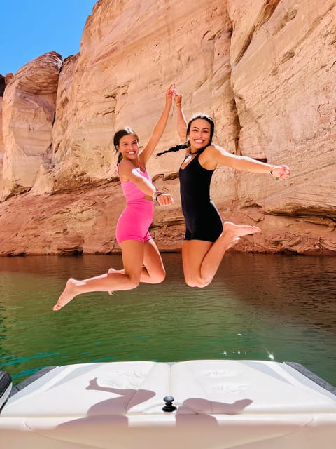 Lake Powell: Antelope Canyon 2-Hour Photo Boat Tour - Entering Antelope Canyon by open bow
