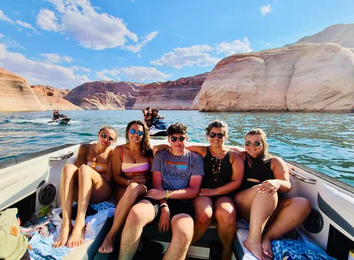 Lake Powell: Antelope Canyon 2-Hour Photo Boat Tour - The 15-minute swim stop