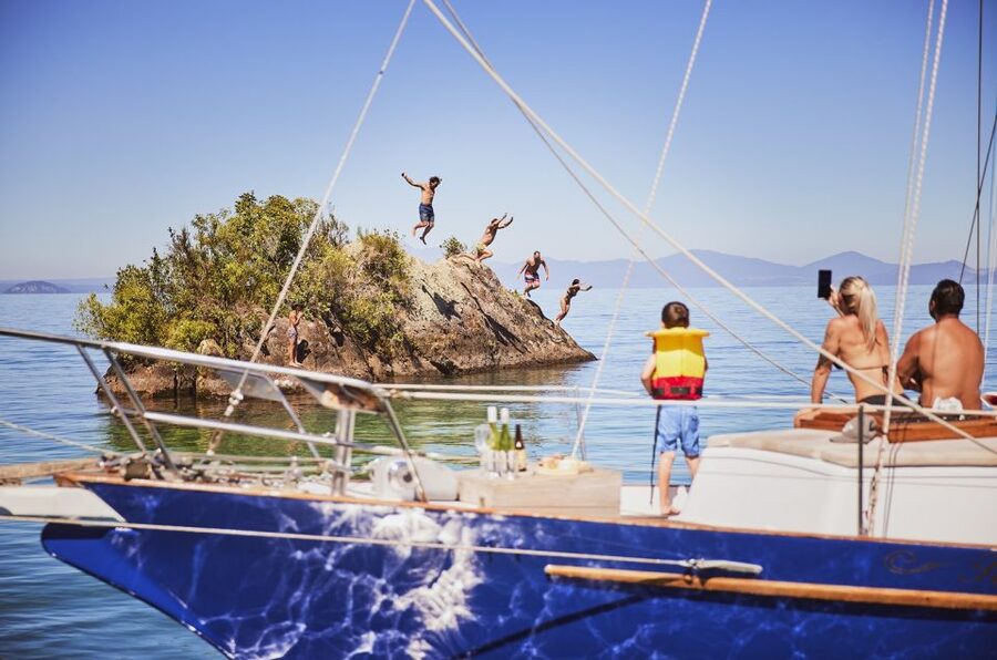 Lake Taupo: Classical Sailing to the Māori Rock Carvings - The swim stop in Lake Taupō