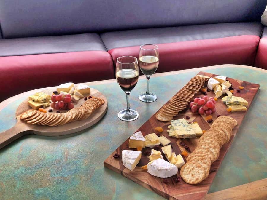 Lake Wanaka Happy Hour Cruise - Why an hour on Lake Wanaka works so well