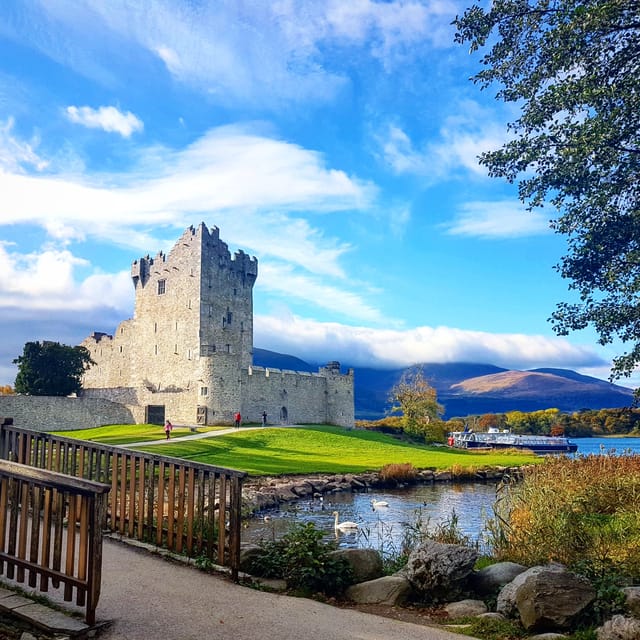 Lakes of Killarney: Boat Cruise - Toward Carrauntoohil and the MacGillycuddy Reeks
