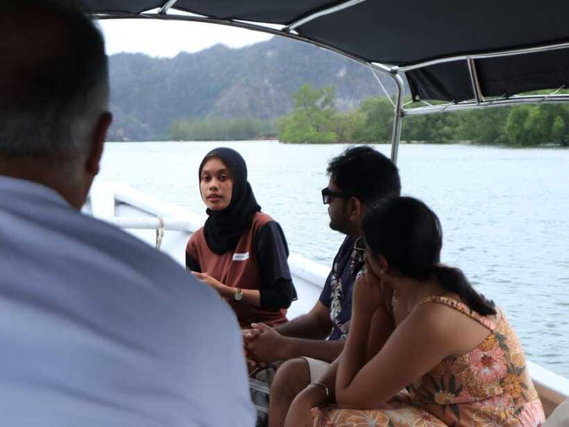 Langkawi: UNESCO Global Geopark Mangrove Cruise - The conservation lesson is part of the trip