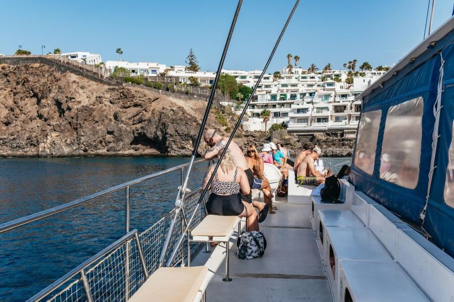 Lanzarote: Day Trip to the Papagayo Beaches by Catamaran - Who will enjoy this Lanzarote catamaran trip
