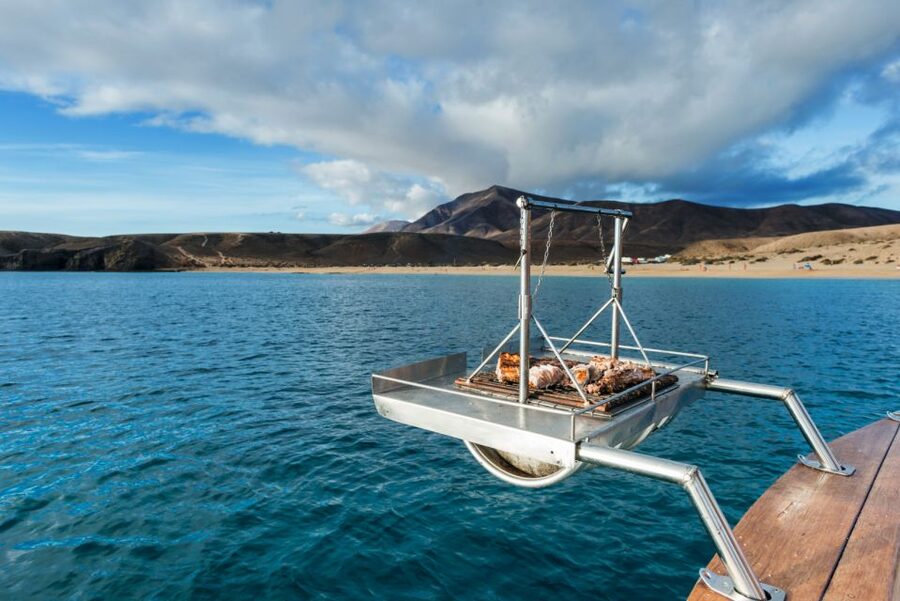 Lanzarote: Half-Day Chill Out Cruise at Papagayo Beach - Sangria, soft drinks, and the relaxed mood