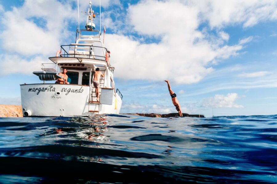 Lanzarote: Half-Day Chill Out Cruise at Papagayo Beach - Small details that make the outing work
