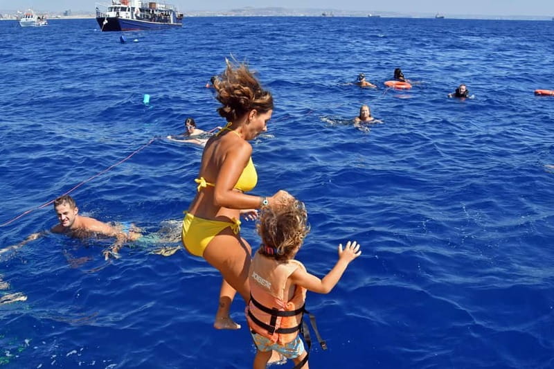 Larnaca: Yellow Submarine Mini Cruise with a Swim Stop - The 20-Minute Swim and Snorkel Stop