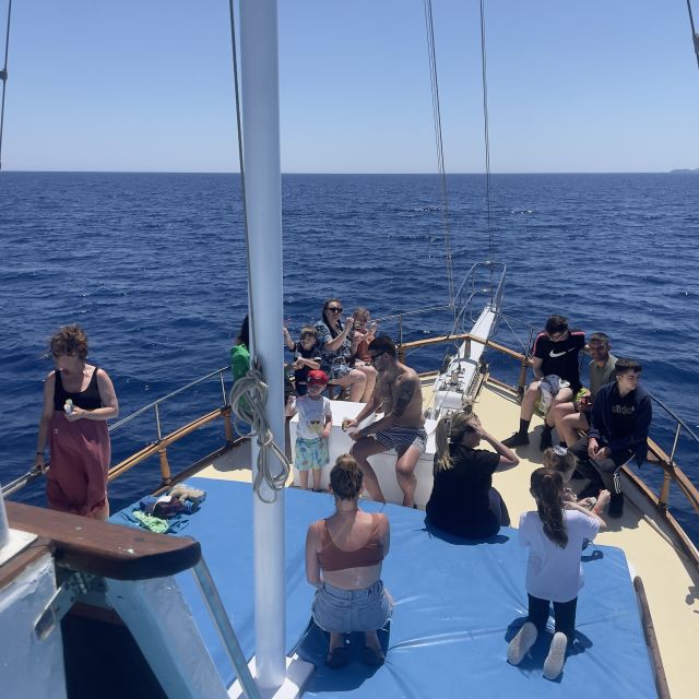 Lindos: Rhodes South-East Coast Cruise with Swim Stops - Leaving from Saint Paul’s Bay