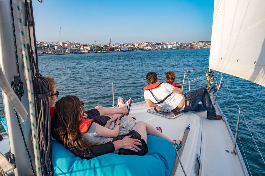 Lisbon: 1 or 2-Hour Cruise along the Tagus River - Under the 25 de Abril Bridge