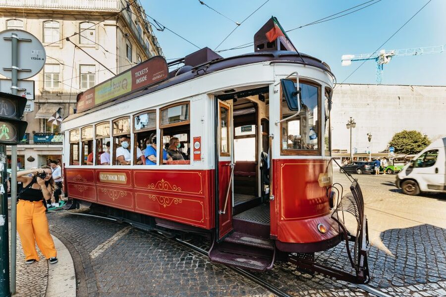 Lisbon: 72/96-Hour Hop-On Hop-Off Bus, Tram & Boat Ticket - What this Lisbon pass actually includes